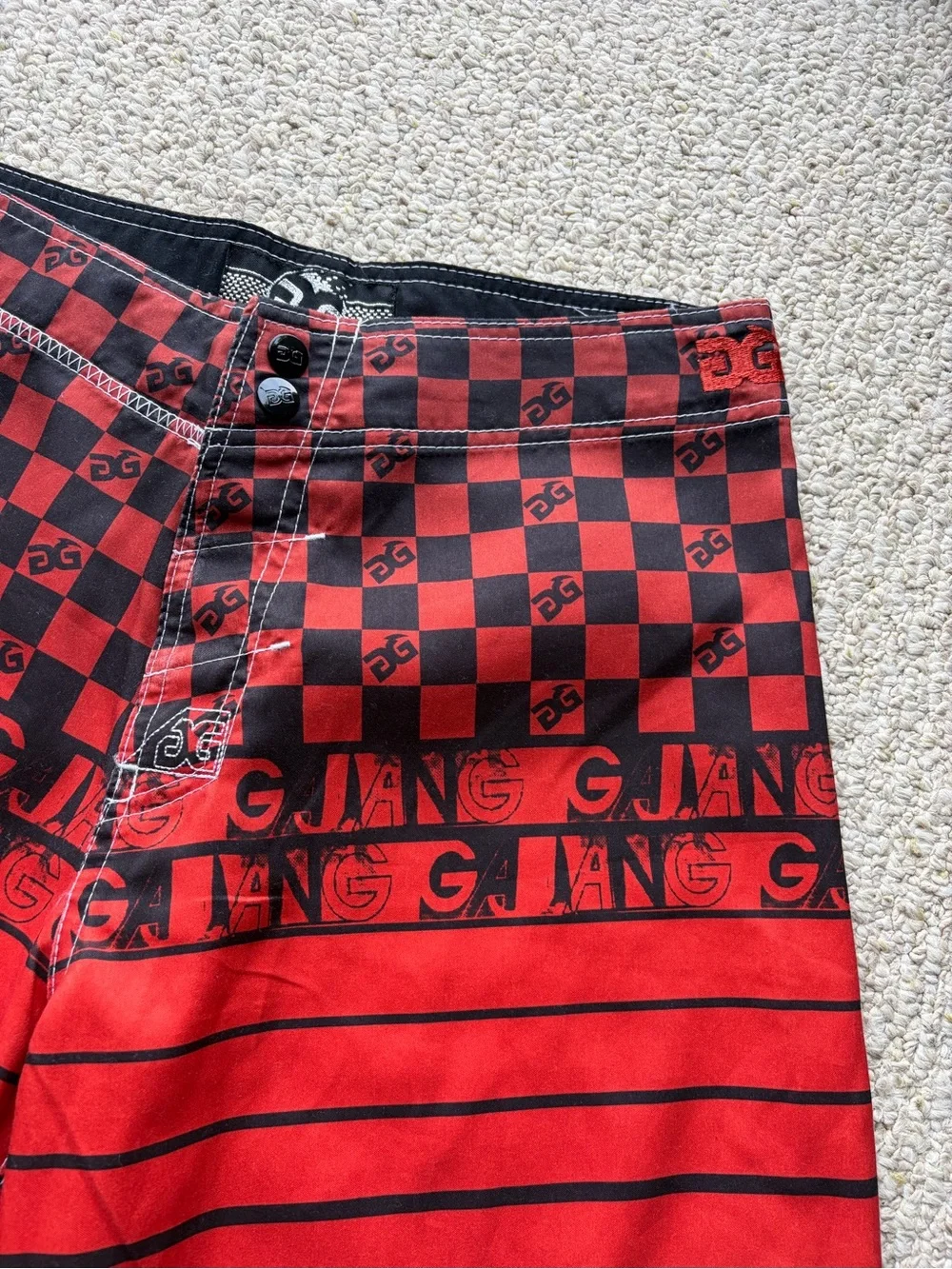 Y2K Board shorts Surf short Edition. Checkered pattern. Baggy fit.
